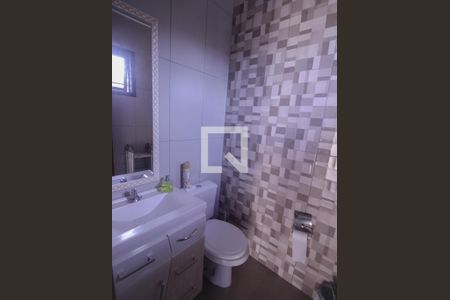 Casa à venda com 400m², 5 quartos e 3 vagas Casa à venda com 400m², 5 quartos e 3 vagasBanheiro de serviço - 1 andar