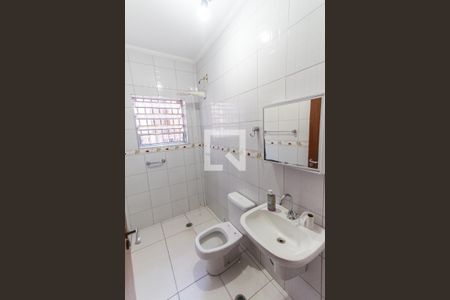 Casa para alugar com 191m², 3 quartos e 4 vagasBanheiro