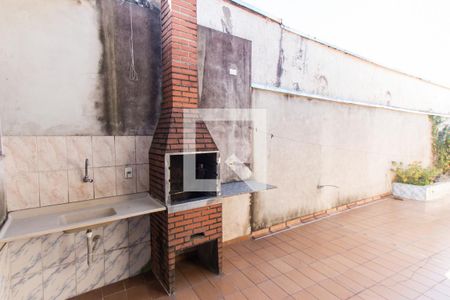 Casa para alugar com 191m², 3 quartos e 4 vagasQuintal