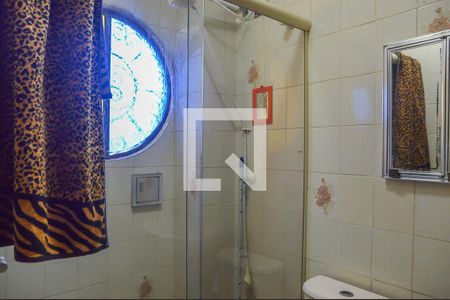 Casa à venda com 250m², 4 quartos e 2 vagasBanheiro da Suíte 2