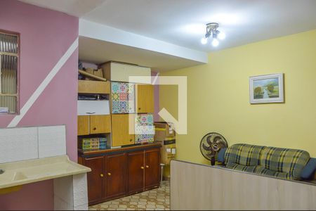 Casa à venda com 250m², 4 quartos e 2 vagasEscritório