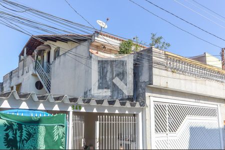 Casa à venda com 250m², 4 quartos e 2 vagasFachada