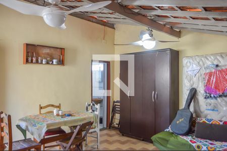 Casa à venda com 250m², 4 quartos e 2 vagasQuarto 4 - Suíte