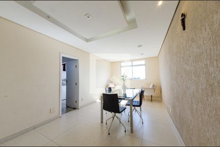 Apartamento à venda com 250m², 3 quartos e 2 vagasSala