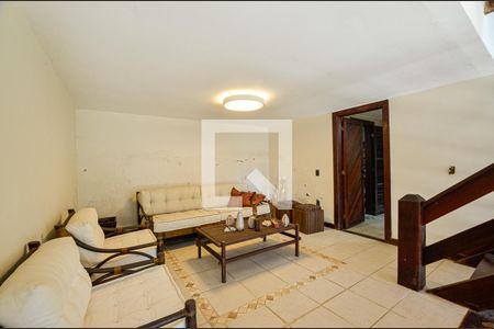 Sala de casa à venda com 4 quartos, 250m² em Itaipu, Niterói