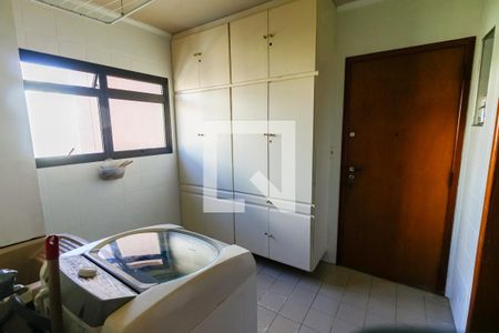 Apartamento à venda com 193m², 4 quartos e 4 vagasÁrea de Serviço
