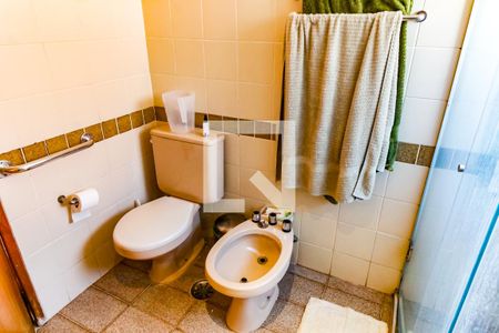 Apartamento à venda com 193m², 4 quartos e 4 vagasBanheiro da Suíte 2