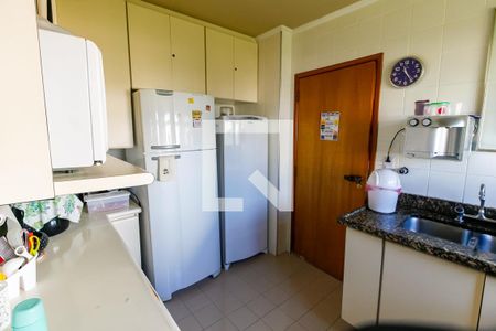 Apartamento à venda com 193m², 4 quartos e 4 vagasCozinha - Armários