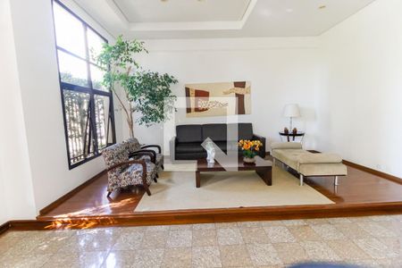 Apartamento à venda com 193m², 4 quartos e 4 vagasHall social