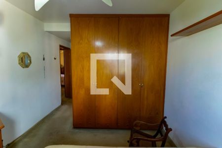 Apartamento à venda com 193m², 4 quartos e 4 vagasSuíte 3 - armários