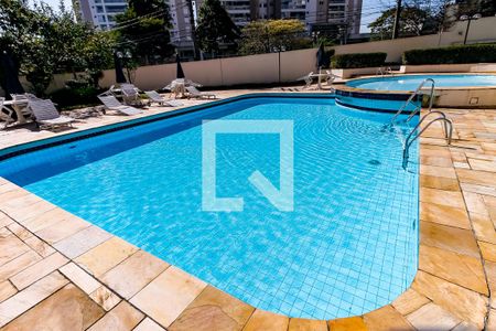 Apartamento à venda com 193m², 4 quartos e 4 vagasÁrea comum - Piscina