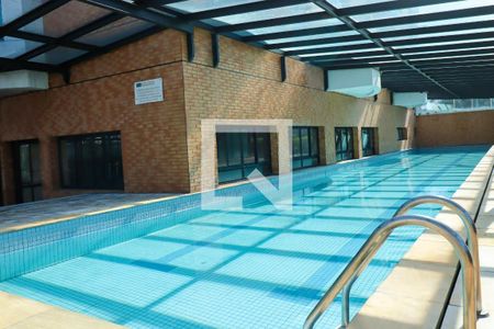 Apartamento para alugar com 75m², 1 quarto e 2 vagas Apartamento para alugar com 75m², 1 quarto e 2 vagasPiscina Coberta