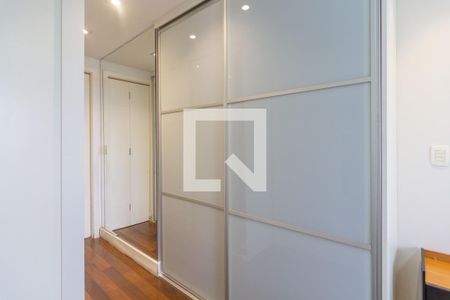 Apartamento para alugar com 75m², 1 quarto e 2 vagasCloset da suíte