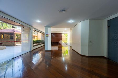 Apartamento à venda com 70m², 3 quartos e 1 vaga Apartamento à venda com 70m², 3 quartos e 1 vagaÁrea comum - Salão de festas