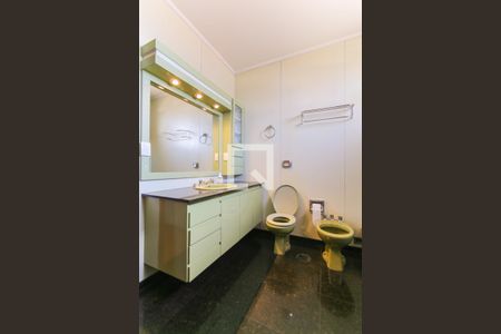 Casa para alugar com 724m², 6 quartos e 10 vagasBanheiro da Suíte 2