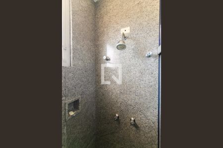 Casa para alugar com 724m², 6 quartos e 10 vagasBanheiro 1