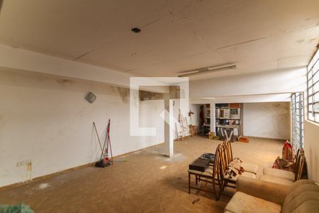 Casa para alugar com 724m², 6 quartos e 10 vagasSalão