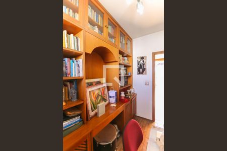 Casa para alugar com 724m², 6 quartos e 10 vagasEscritório