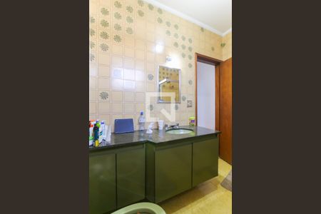 Casa para alugar com 724m², 6 quartos e 10 vagasBanheiro da Suíte 1