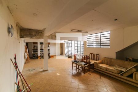 Casa para alugar com 724m², 6 quartos e 10 vagasSalão