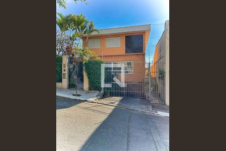 Casa para alugar com 724m², 6 quartos e 10 vagasFachada