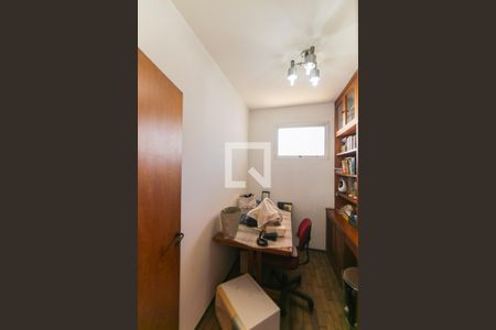 Casa para alugar com 724m², 6 quartos e 10 vagasEscritório