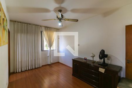 Casa para alugar com 724m², 6 quartos e 10 vagasQuarto 2