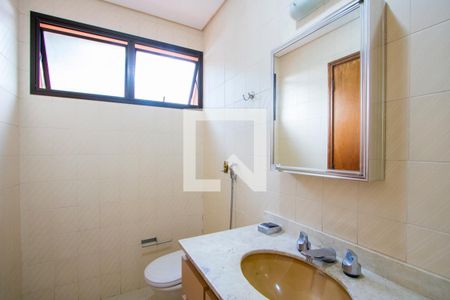 Apartamento à venda com 159m², 3 quartos e 2 vagasBanheiro do quarto 1