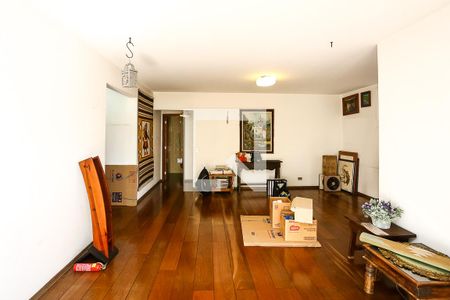 Sala de apartamento à venda com 3 quartos, 241m² em Real Parque, São Paulo