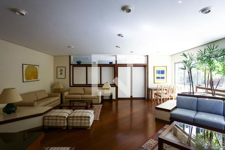 Apartamento à venda com 241m², 3 quartos e 3 vagasÁrea comum - Salão de festas