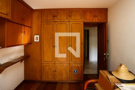 Apartamento à venda com 241m², 3 quartos e 3 vagasQuarto 2