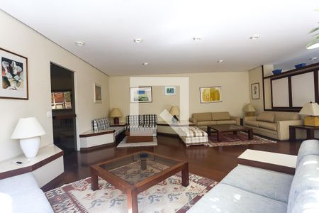 Apartamento à venda com 241m², 3 quartos e 3 vagasÁrea comum - Salão de festas