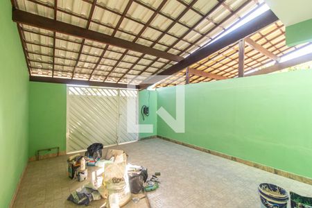 Casa de condomínio à venda com 80m², 2 quartos e 1 vagaQuintal