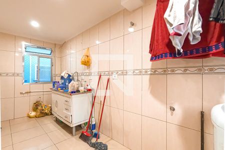 Apartamento à venda com 54m², 2 quartos e 1 vaga Apartamento à venda com 54m², 2 quartos e 1 vagaCozinha e Área de Serviço