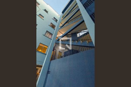 Apartamento à venda com 54m², 2 quartos e 1 vaga Apartamento à venda com 54m², 2 quartos e 1 vagaFachada do bloco