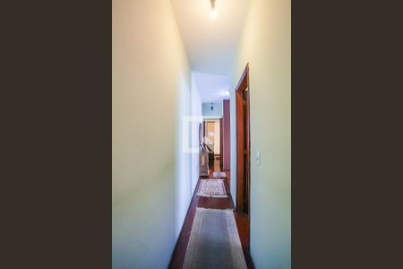 Casa à venda com 129m², 3 quartos e 2 vagas Casa à venda com 129m², 3 quartos e 2 vagasCorredor