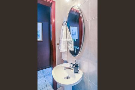 Casa à venda com 129m², 3 quartos e 2 vagas Casa à venda com 129m², 3 quartos e 2 vagasLavabo