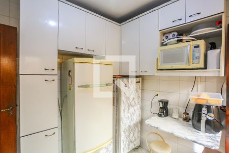 Casa à venda com 129m², 3 quartos e 2 vagas Casa à venda com 129m², 3 quartos e 2 vagasCozinha