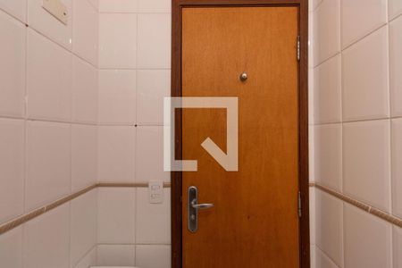 Casa à venda com 157m², 3 quartos e 3 vagas Casa à venda com 157m², 3 quartos e 3 vagasBanheiro Social