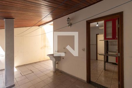 Casa à venda com 157m², 3 quartos e 3 vagas Casa à venda com 157m², 3 quartos e 3 vagasÁrea de Serviço