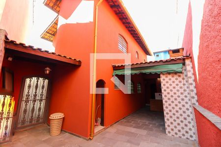 Casa à venda com 172m², 3 quartos e 3 vagas Casa à venda com 172m², 3 quartos e 3 vagasÁrea de Serviço