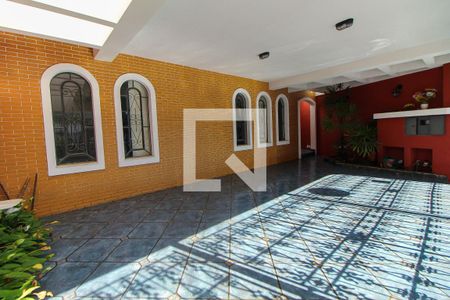 Casa à venda com 172m², 3 quartos e 3 vagas Casa à venda com 172m², 3 quartos e 3 vagasGaragem