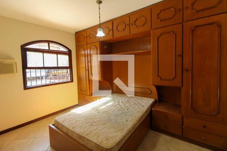 Casa à venda com 172m², 3 quartos e 3 vagas Casa à venda com 172m², 3 quartos e 3 vagasQuarto 3