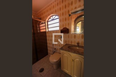 Casa à venda com 172m², 3 quartos e 3 vagas Casa à venda com 172m², 3 quartos e 3 vagasBanheiro