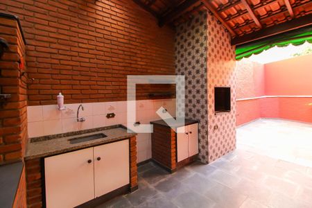 Casa à venda com 172m², 3 quartos e 3 vagas Casa à venda com 172m², 3 quartos e 3 vagasÁrea de Serviço