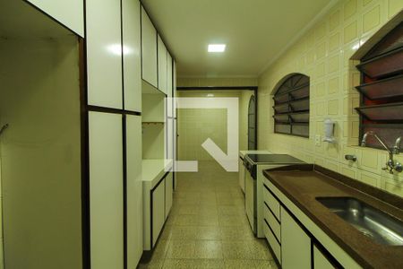 Casa à venda com 172m², 3 quartos e 3 vagas Casa à venda com 172m², 3 quartos e 3 vagasCozinha