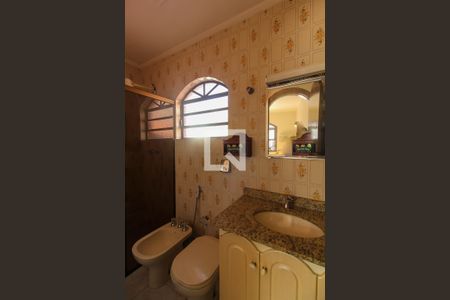 Casa à venda com 172m², 3 quartos e 3 vagas Casa à venda com 172m², 3 quartos e 3 vagasBanheiro