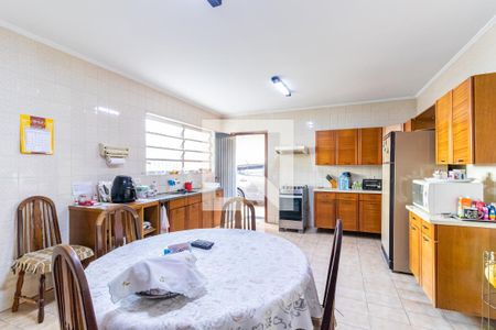 Casa à venda com 167m², 3 quartos e 3 vagas Casa à venda com 167m², 3 quartos e 3 vagasCozinha