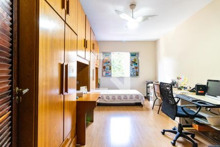 Casa à venda com 167m², 3 quartos e 3 vagas Casa à venda com 167m², 3 quartos e 3 vagasSuíte 2