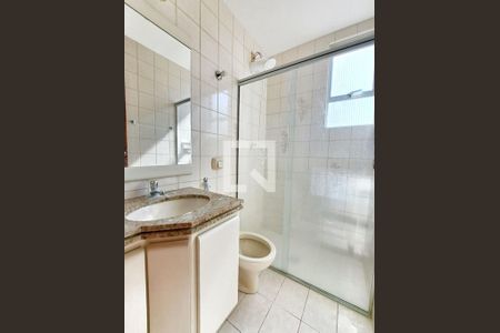Banheiro de apartamento à venda com 2 quartos, 75m² em Prado, Belo Horizonte